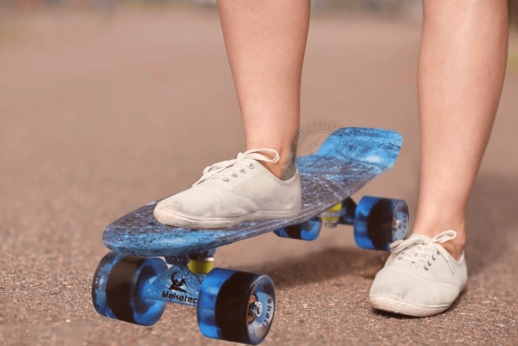 22 Inch Mini Cruiser Retro Skateboard for Youths - Top Trending